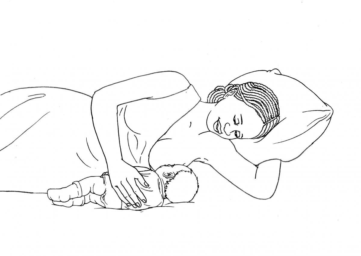 Breastfeeding - Mother and child breastfeeding at night - 06 - Non-country specific